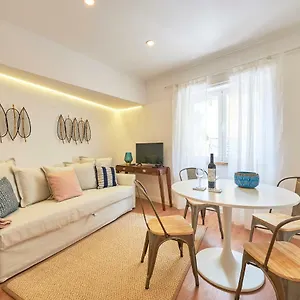 Belem Light Filled Apartment, By Timecooler , Lisboa Portugal